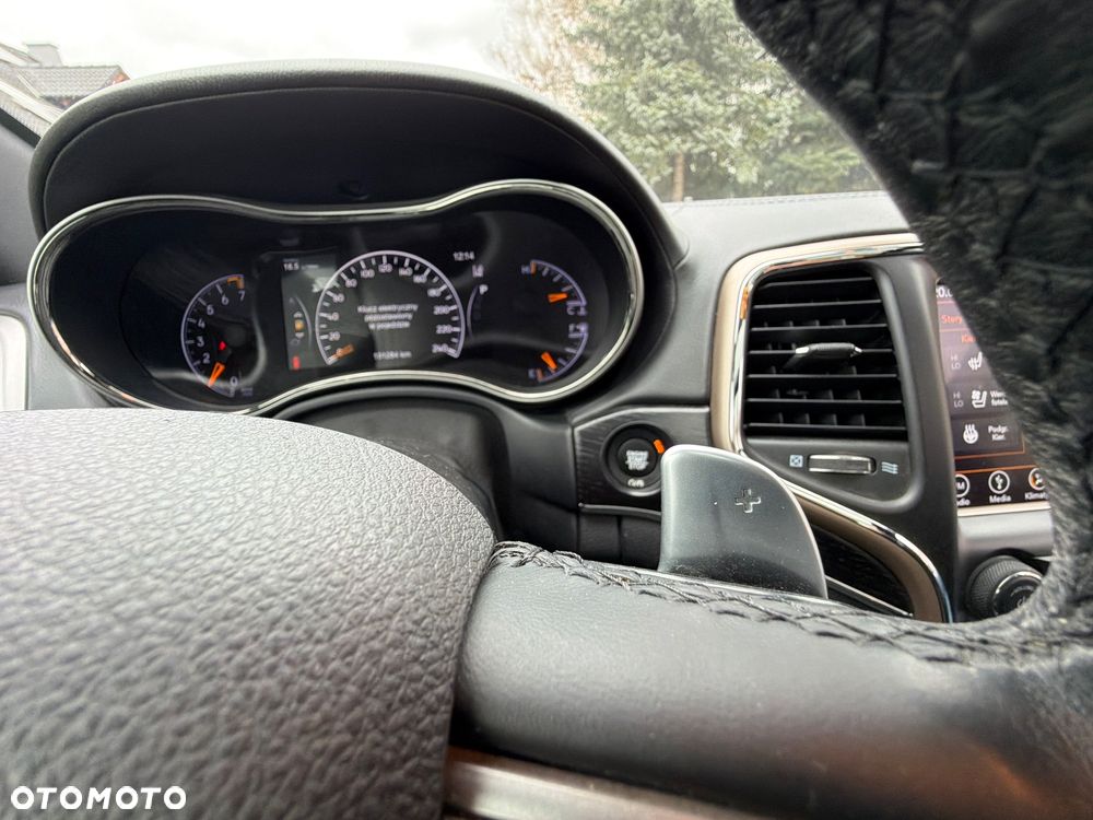 Jeep Grand Cherokee ver-3-6-v6-summit - 22