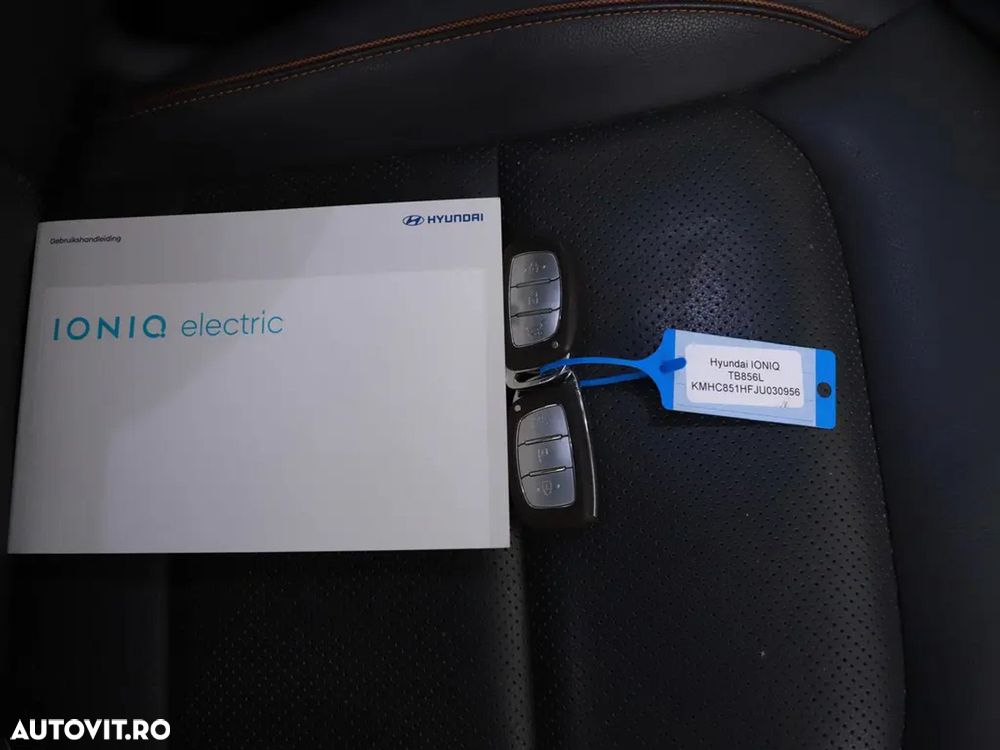 Hyundai IONIQ - 18