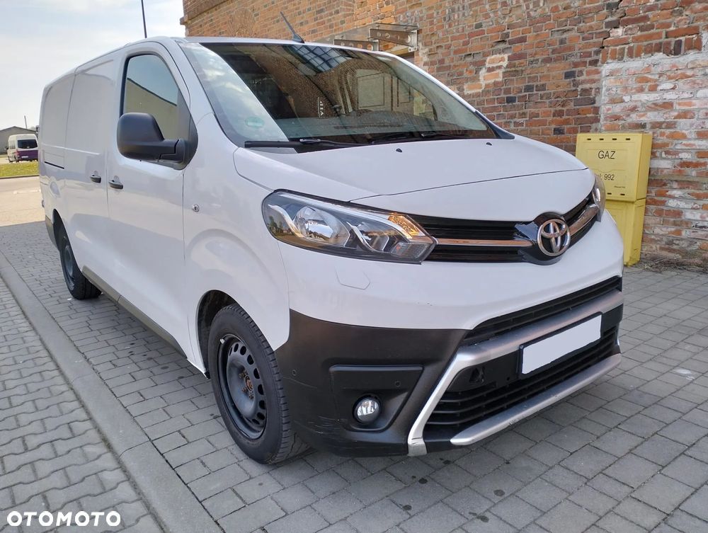 Toyota PROACE - 1
