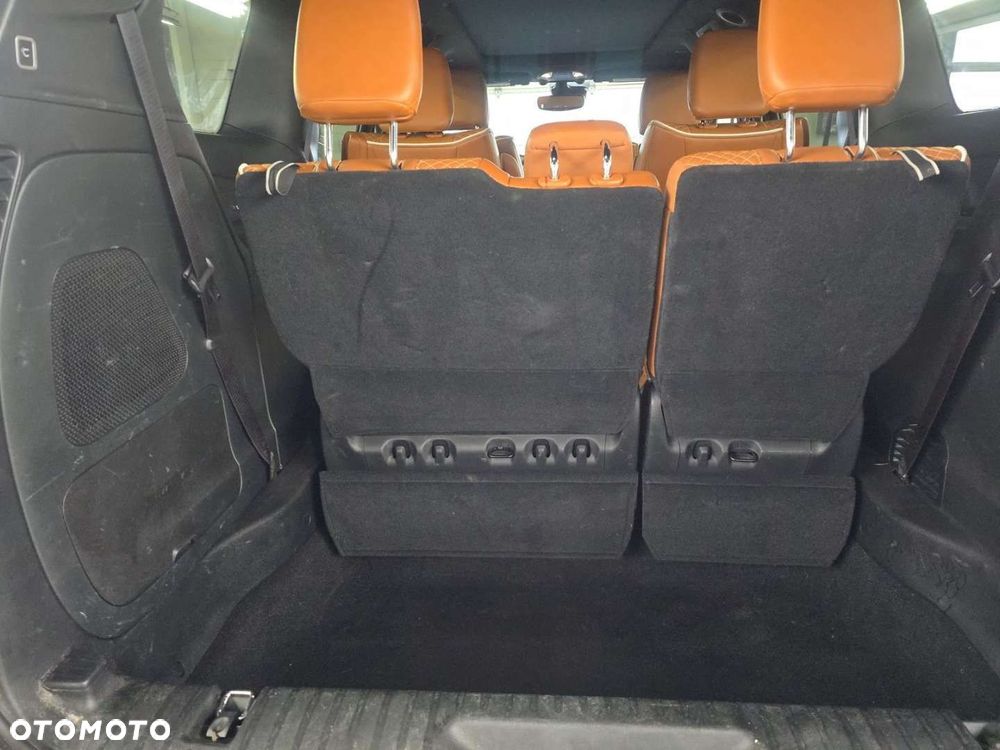 Chrysler Pacifica - 11