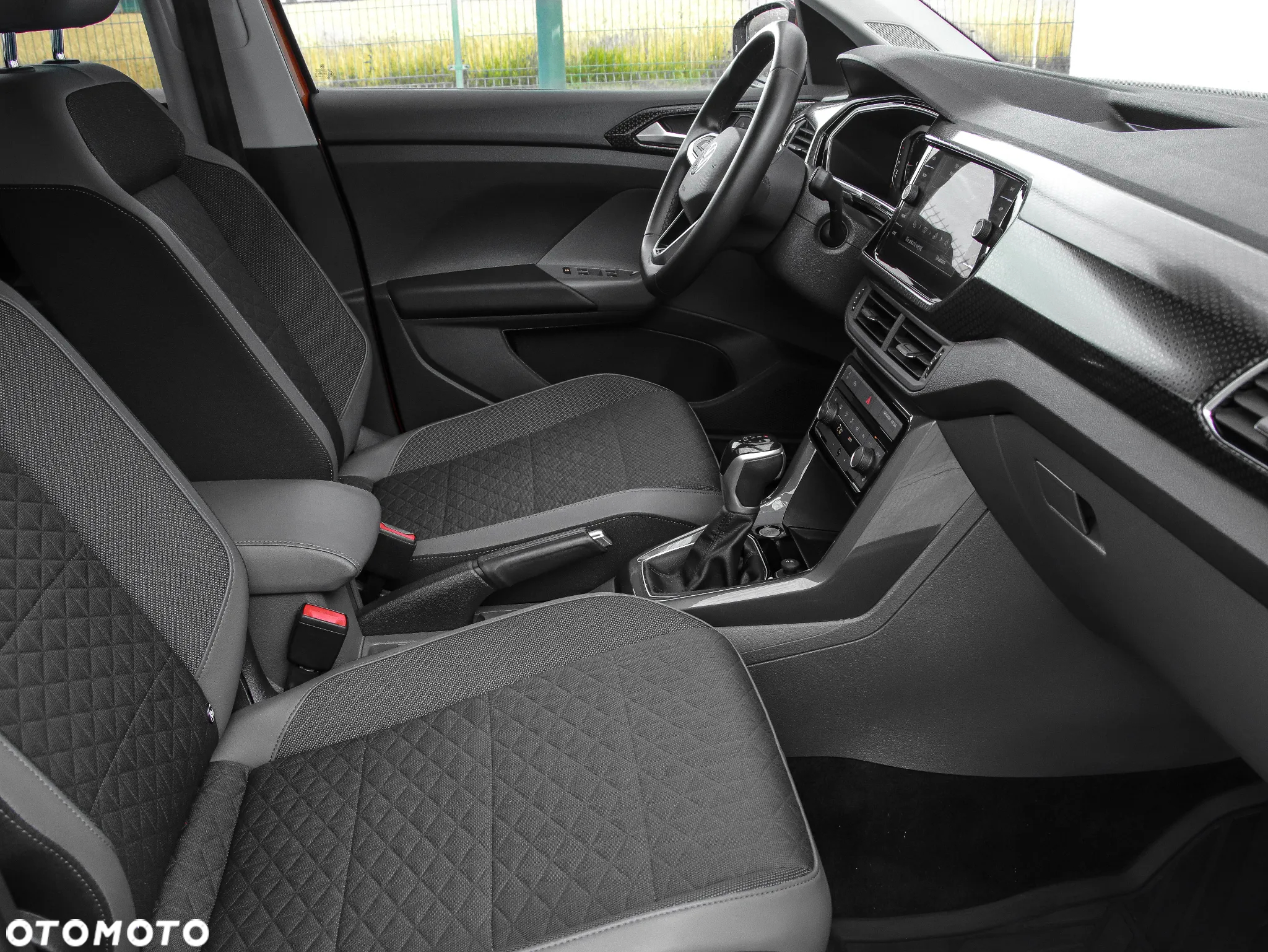 Volkswagen T-Cross 1.0 TSI Style DSG - 13