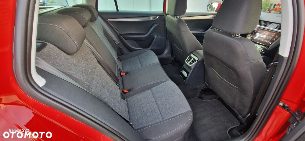 Skoda Octavia 1.5 TSI ACT DSG Soleil - 24