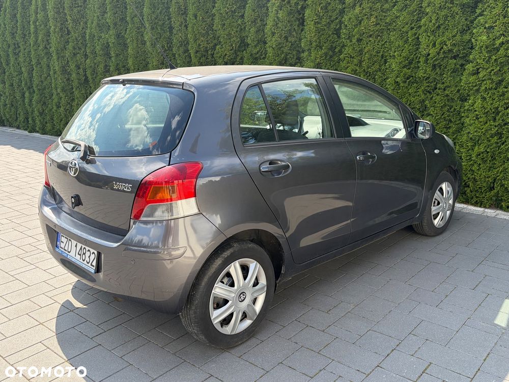 Toyota Yaris 1.33 VVT-i Cool - 8