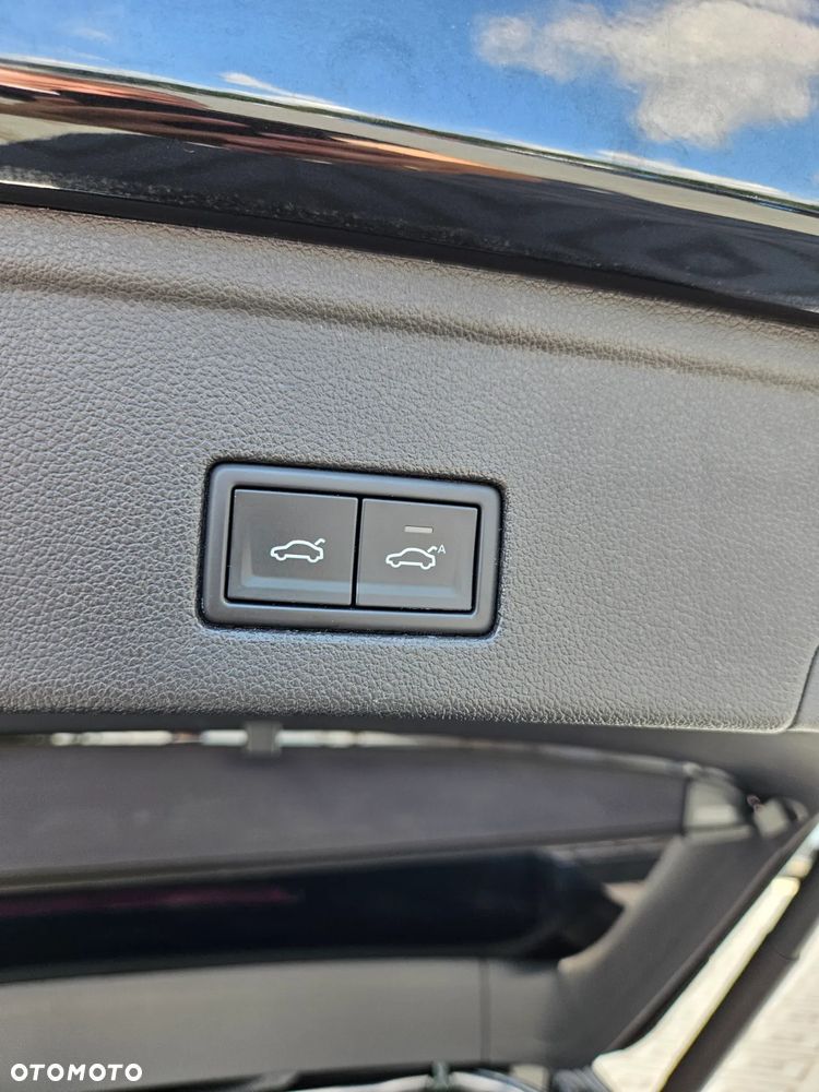 Volkswagen Touareg 3.0 V6 TFSI 4Motion R-Line - 31