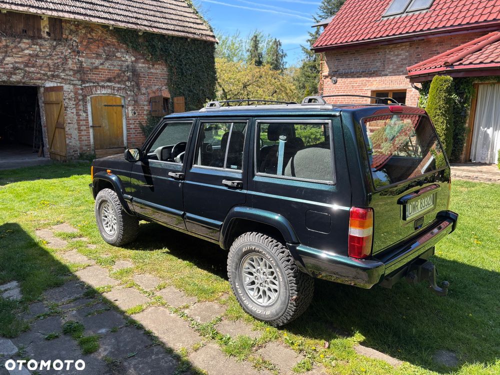 Jeep Cherokee - 2