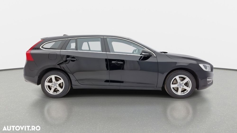 Volvo V60 D3 Summum - 6
