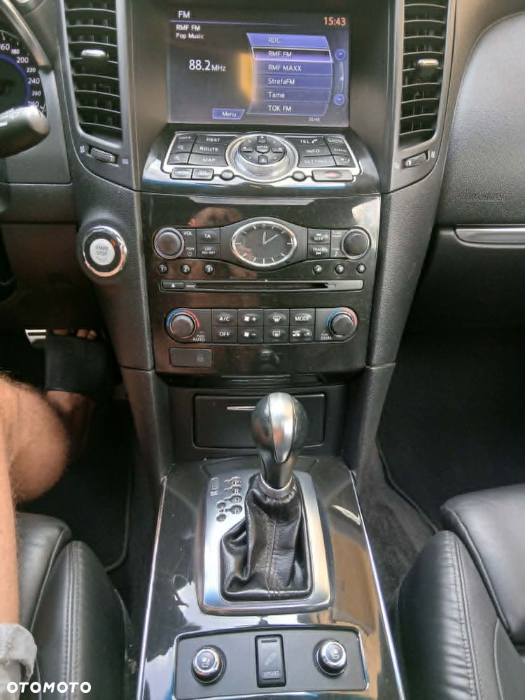Infiniti QX70 3.0d S Premium - 10