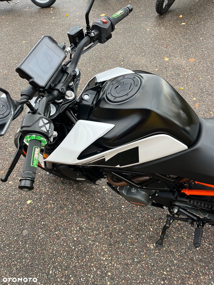 KTM Duke - 13