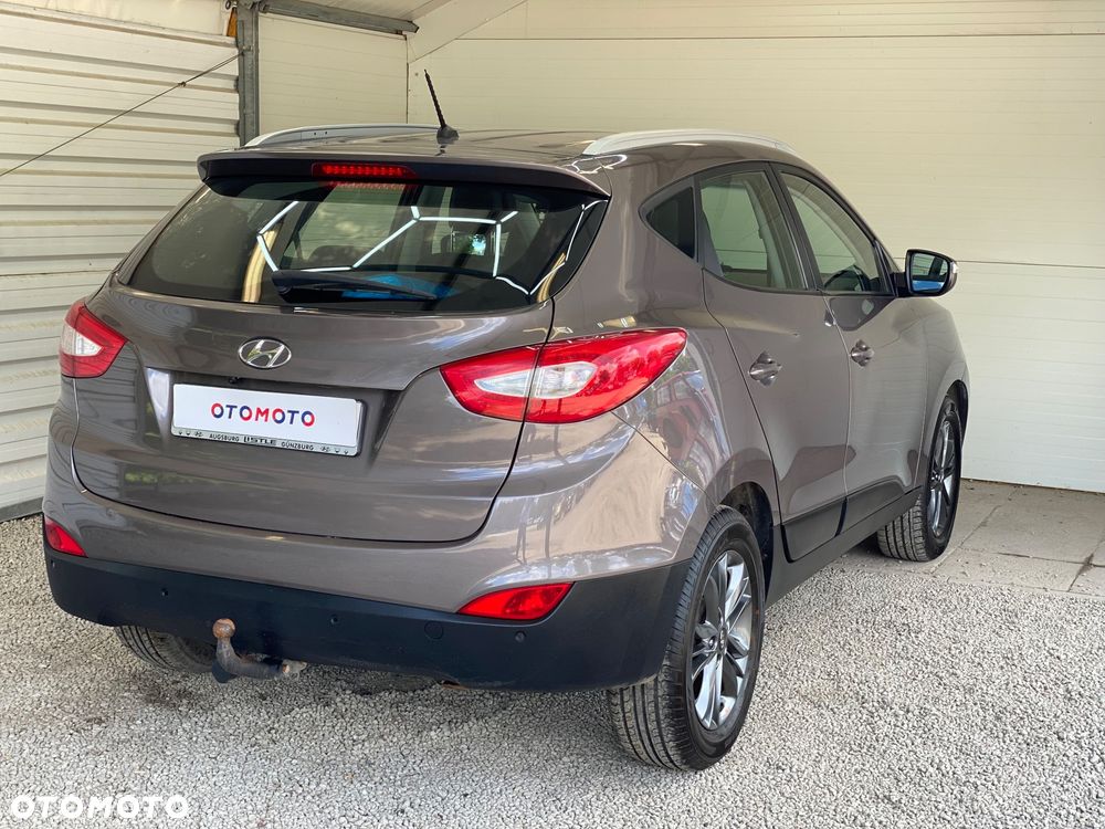 Hyundai ix35 2.0 CRDi 4WD Automatik Fifa World Cup Gold Edition - 31
