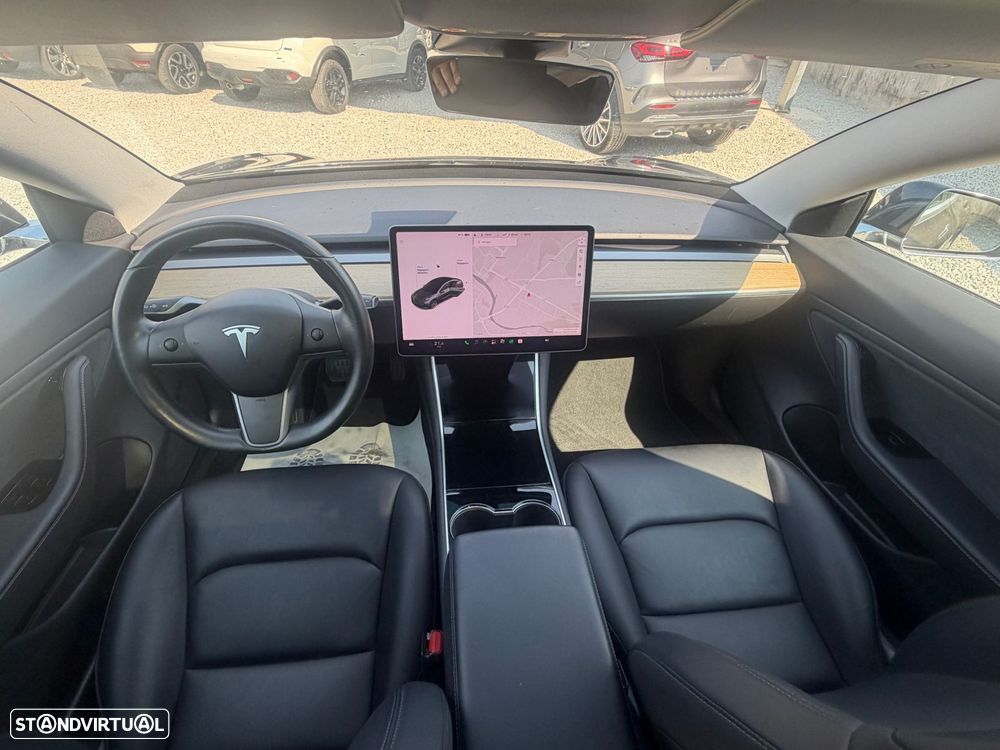 Tesla Model 3 Long-Range Dual Motor AWD — fotografia 8