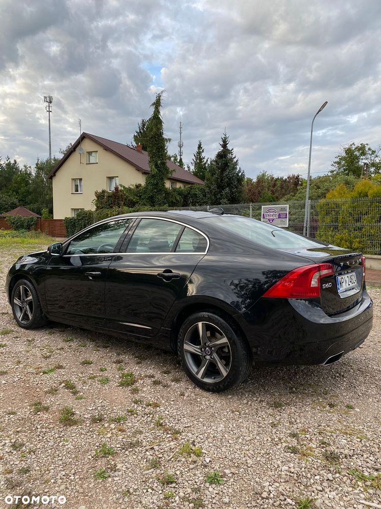 Volvo S60 D4 Geartronic Summum - 5