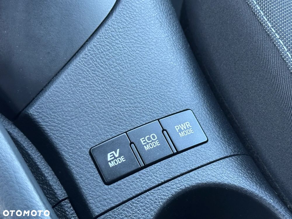 Toyota Auris 1.8 VVT-i Automatik Design Edition - 34