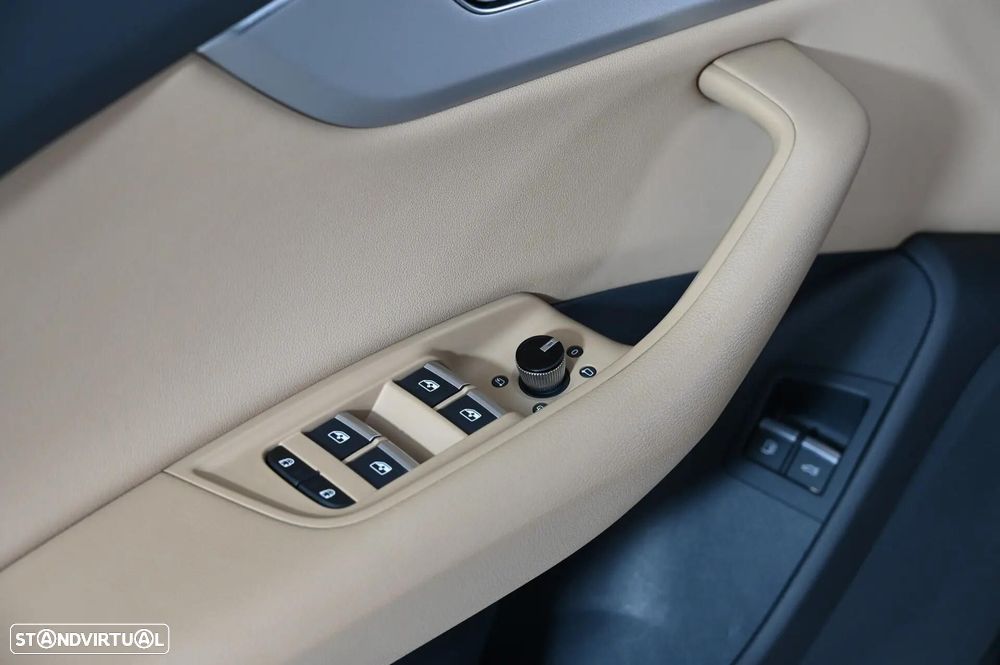 Audi Q8 55 TFSIe quattro Tiptronic - 36