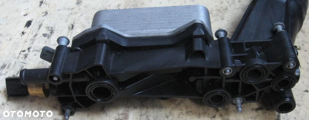 Chłodnica Oleju Podstawa Filtra CHRYSLER TOWN COUNTRY 3.6L Chrysler 300 · 2012-2016 - 6