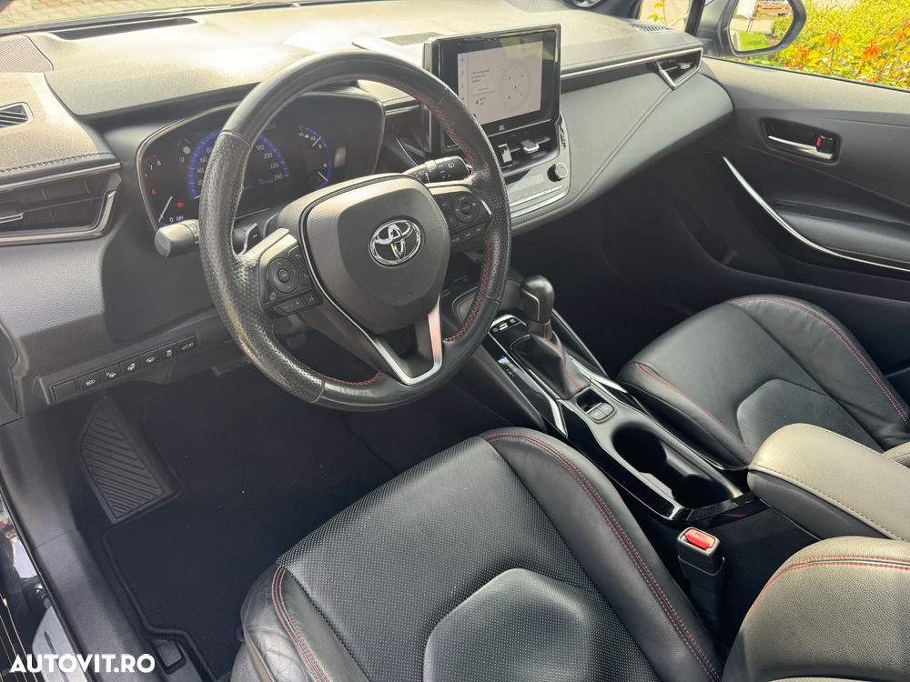 Toyota Corolla 2.0 HSD GR SPORT - 11