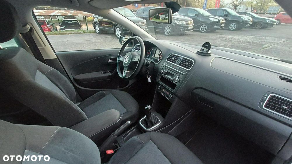 Volkswagen Polo 1.4 16V Trendline - 3