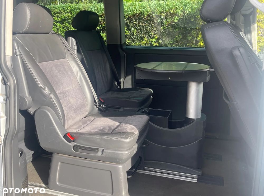 Volkswagen Multivan - 7