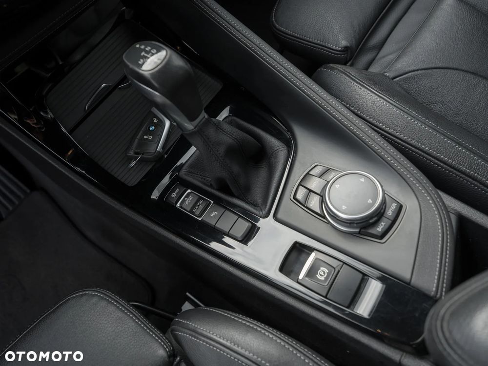 BMW X1 sDrive18d xLine sport - 32