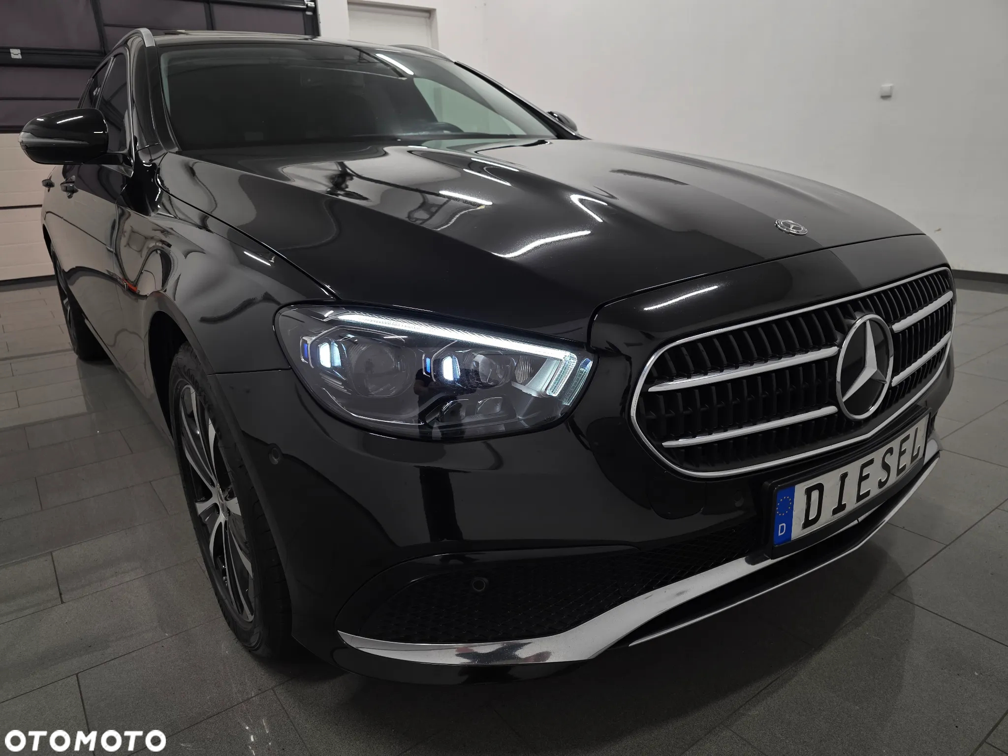 Mercedes-Benz Klasa E 220 d 4Matic 9G-TRONIC AMG Line - 29