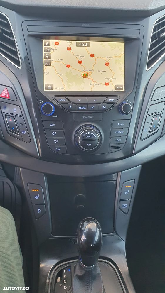 Hyundai i40 Kombi 1.7 CRDi DCT Premium - 12