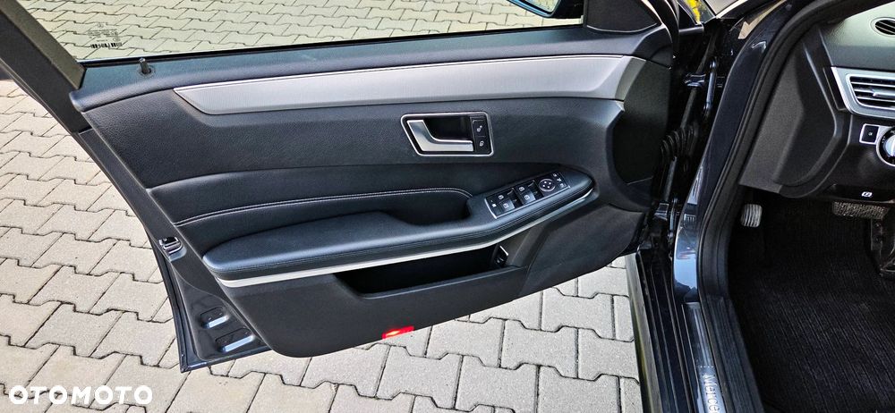 Mercedes-Benz Klasa E 200 CDI 7G-TRONIC - 16