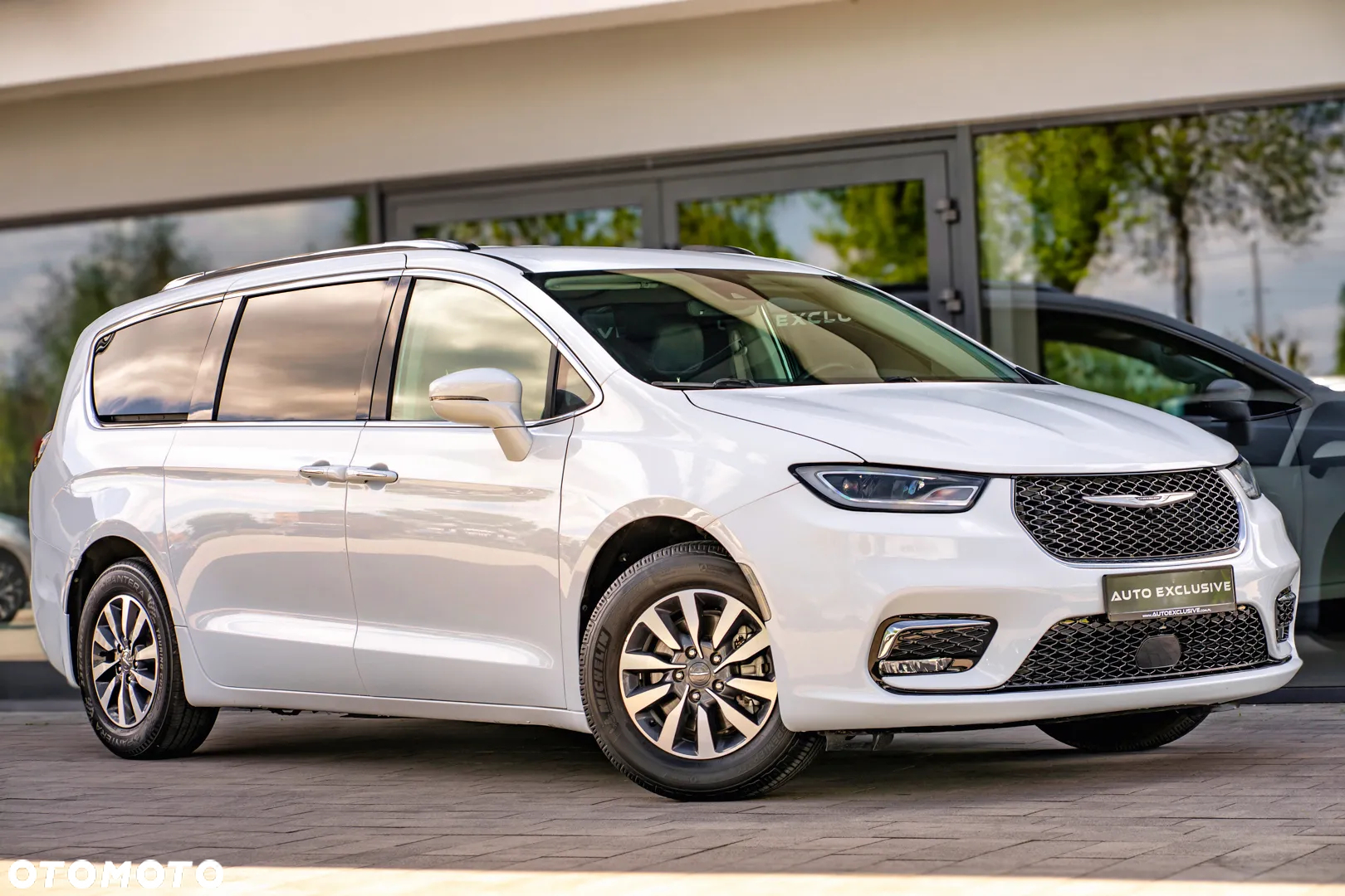 Chrysler Pacifica - 7