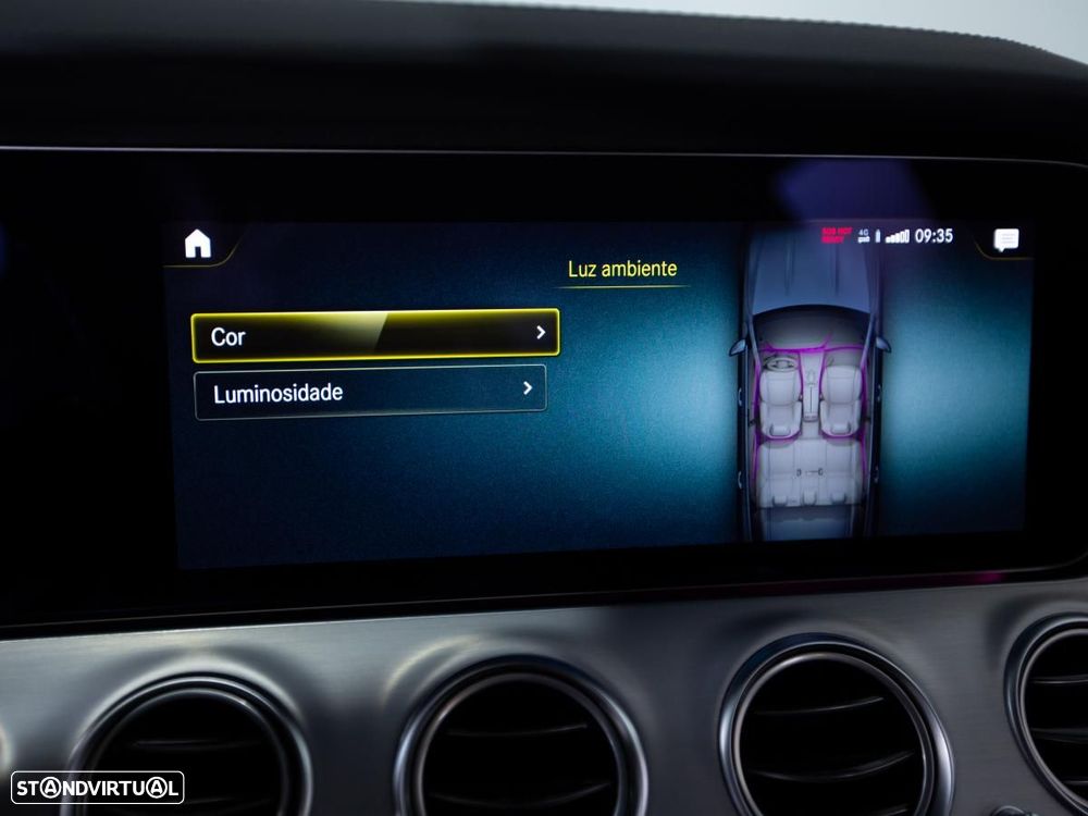 Mercedes-Benz E 300 de 4Matic 9G-TRONIC AMG Line - 35
