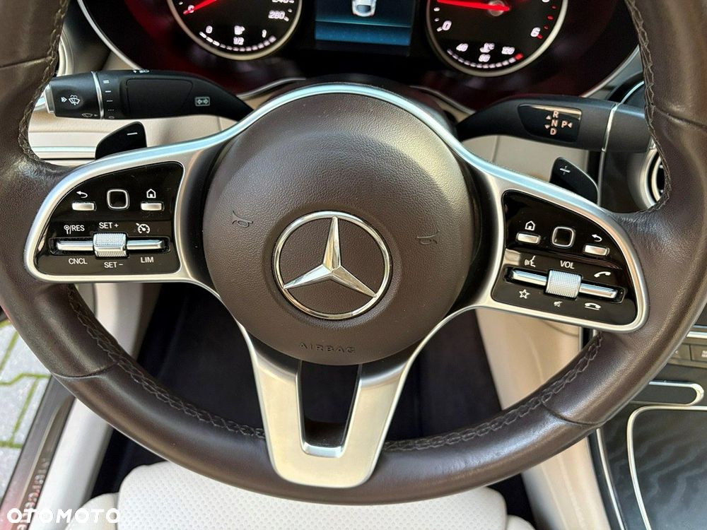 Mercedes-Benz GLC - 22