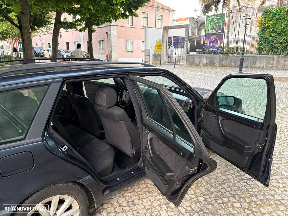 Mercedes-Benz C 220 D - 9