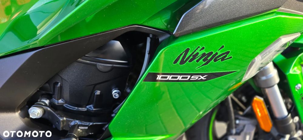 Kawasaki Ninja 1000 SX - 21