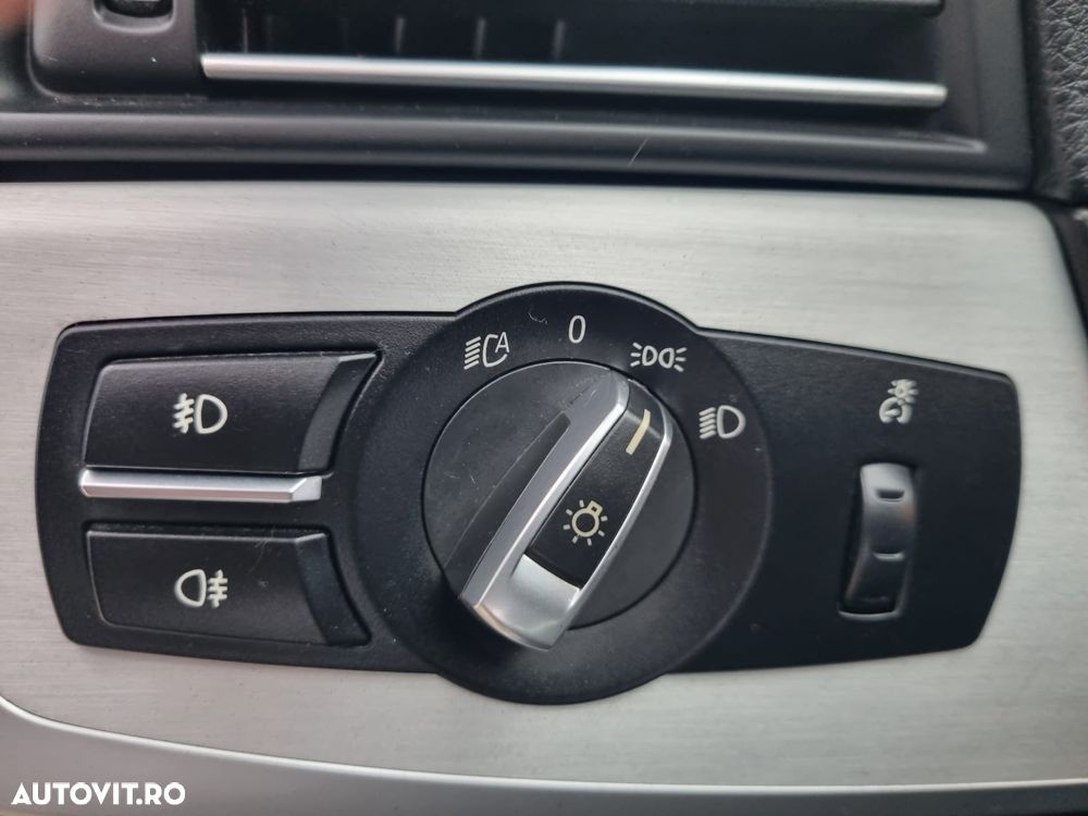 BMW Seria 5 ver-520d-aut-edition-exclusive - 23