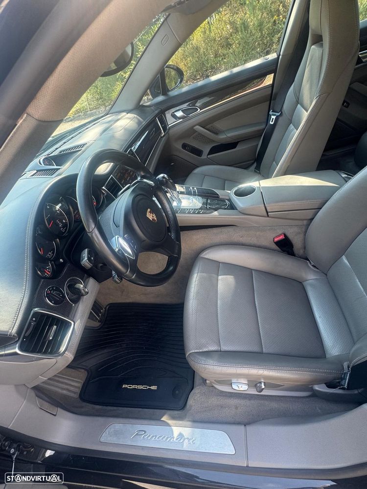 Porsche Panamera 3.0 V6 - 10
