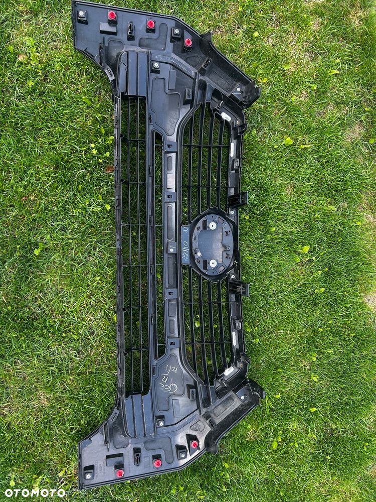 Grill atrapa chłodnicy Toyota HILLUX 8 VIII LIFT 2020-2024r. - 2