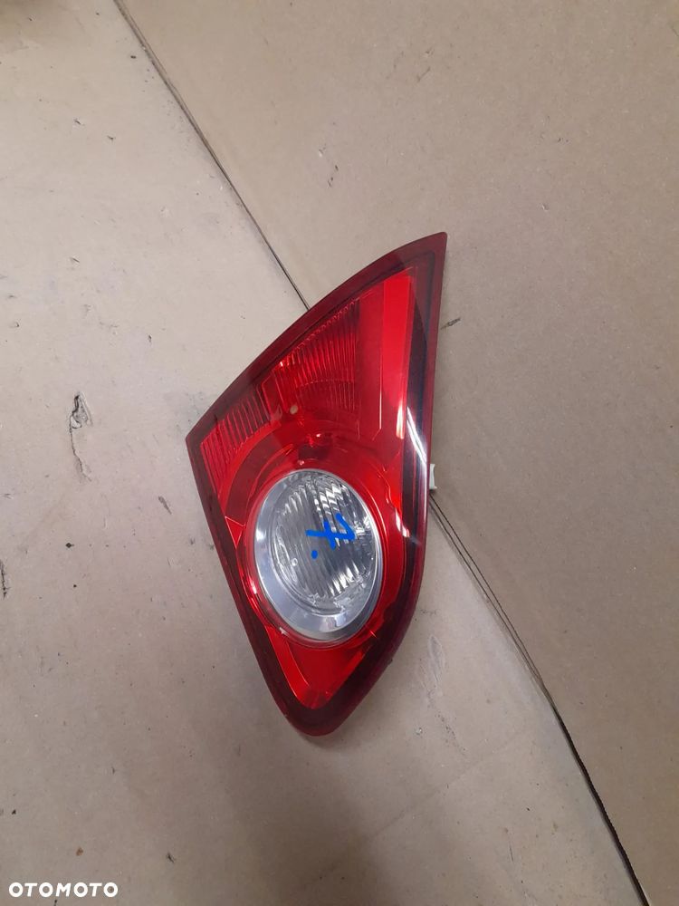 LAMPA LEWY TYŁ NISSAN QASHQAI J10 - 4