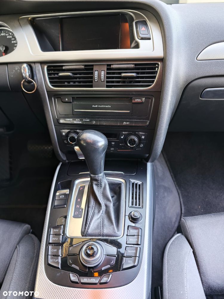 Audi A4 Avant 3.0 TDI Quattro S tronic - 8