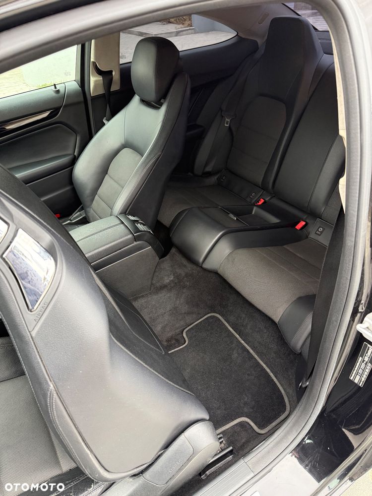 Mercedes-Benz Klasa C 180 BlueEFFICIENCY - 17