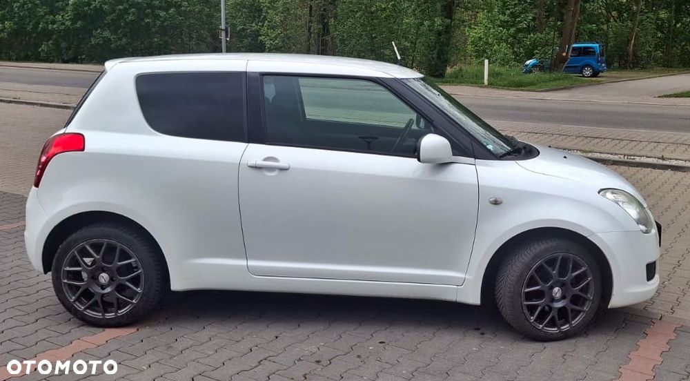 Suzuki Swift 1.3 Classic - 3