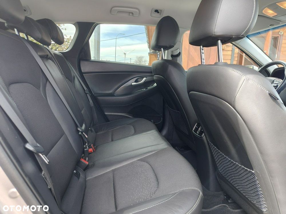 Hyundai i30 1.6 CRDI DCT Trend - 26