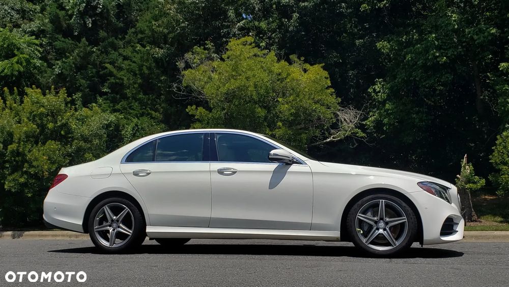 Mercedes-Benz Klasa E 300 9G-TRONIC - 6