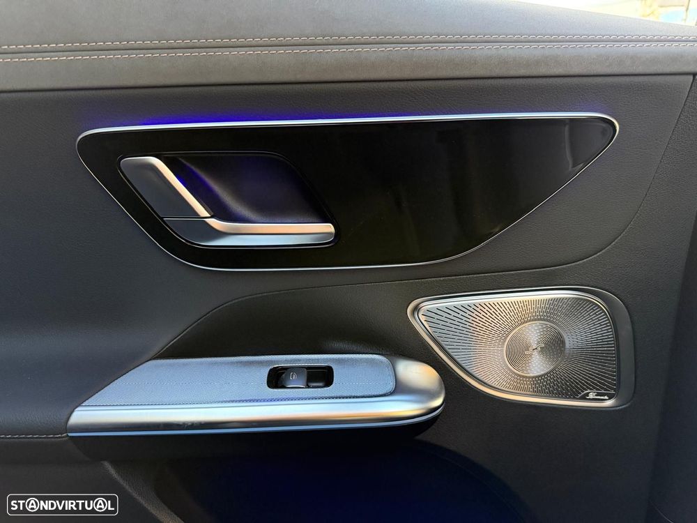 Mercedes-Benz EQE - 52