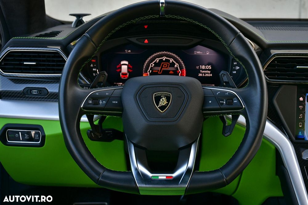 Lamborghini URUS Standard - 20