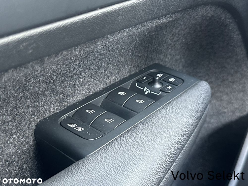 Volvo XC 40 - 33