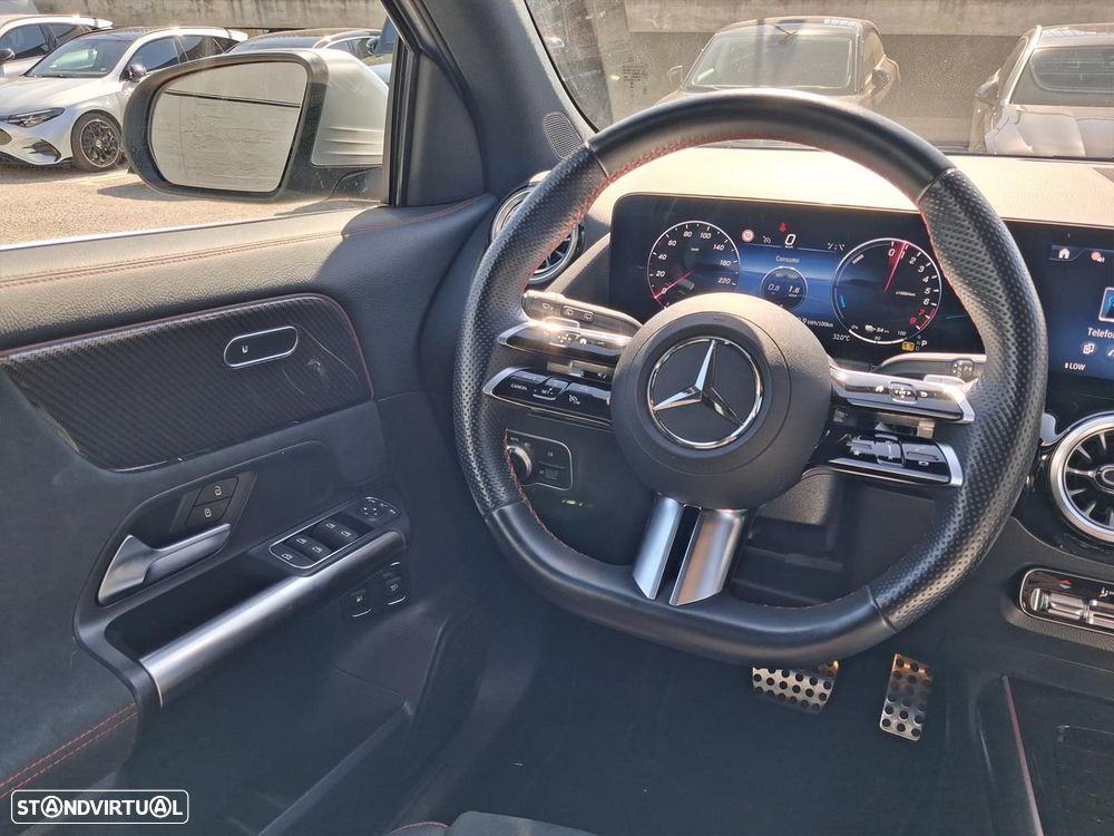 Mercedes-Benz GLA 250 e AMG Line - 16