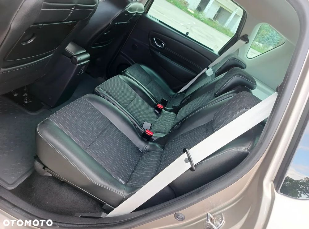 Renault Scenic Energy dCi 130 Euro 6 S&S Xmod Bose Edition - 23