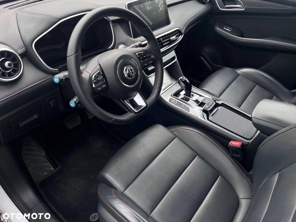 MG HS 1.5 T-GDI Exclusive DCT - 8