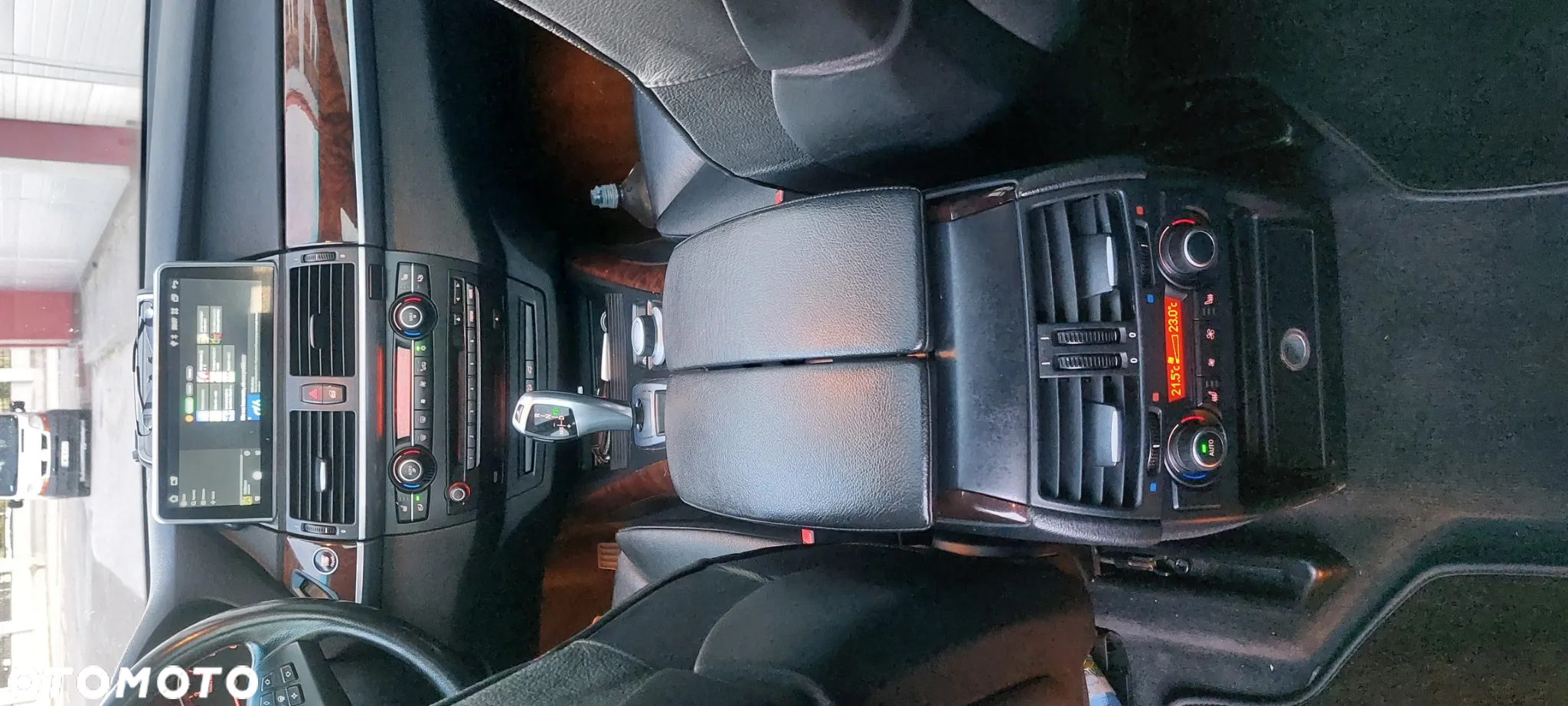 BMW X5 4.8i xDrive - 9
