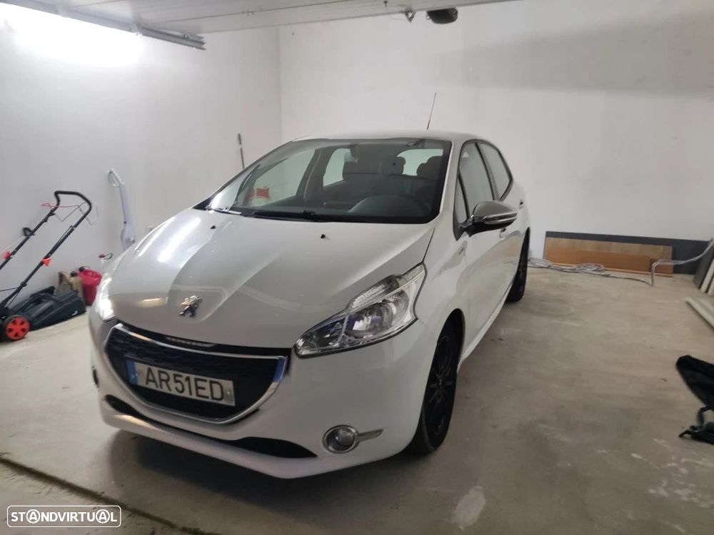 Peugeot 208 PureTech 82 Allure - 24