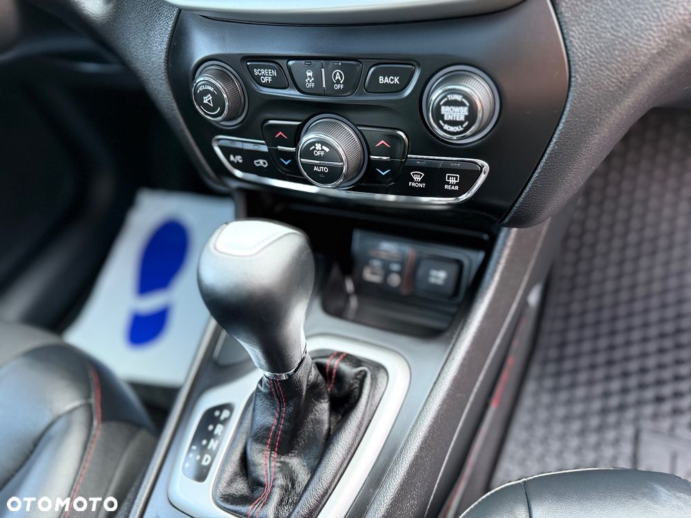 Jeep Cherokee 3.2 V6 Active Drive Lock Trailhawk - 26