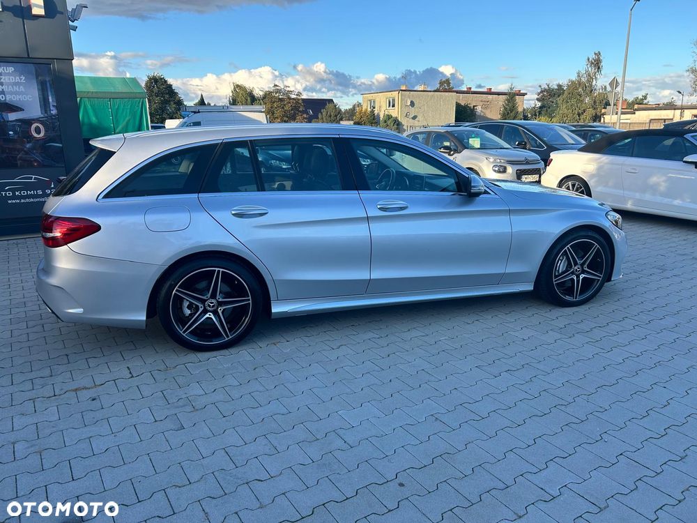 Mercedes-Benz C-Class 2018 photo 5