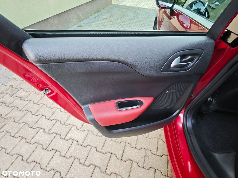 Citroën DS4 BlueHDi 150 S&S SoChic - 22